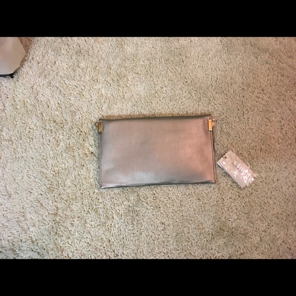 Black leather clutch - Picture 5 of 8